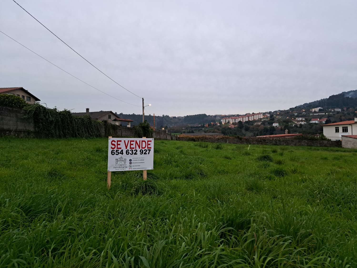 Urban land in Nogueirosa, Pontedeume.