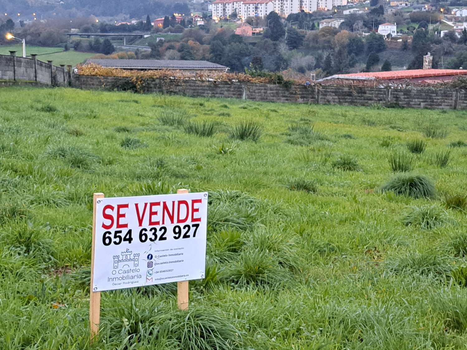 Sòl urbà a Nogueirosa, Pontedeume.