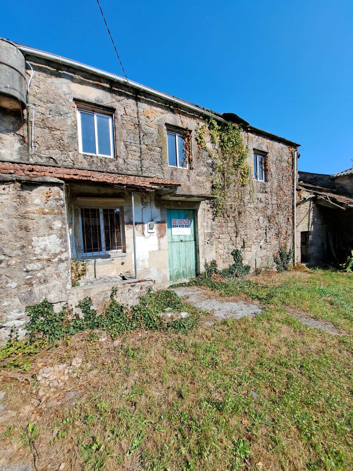 Wunderschönes Landhaus zum Restaurieren.