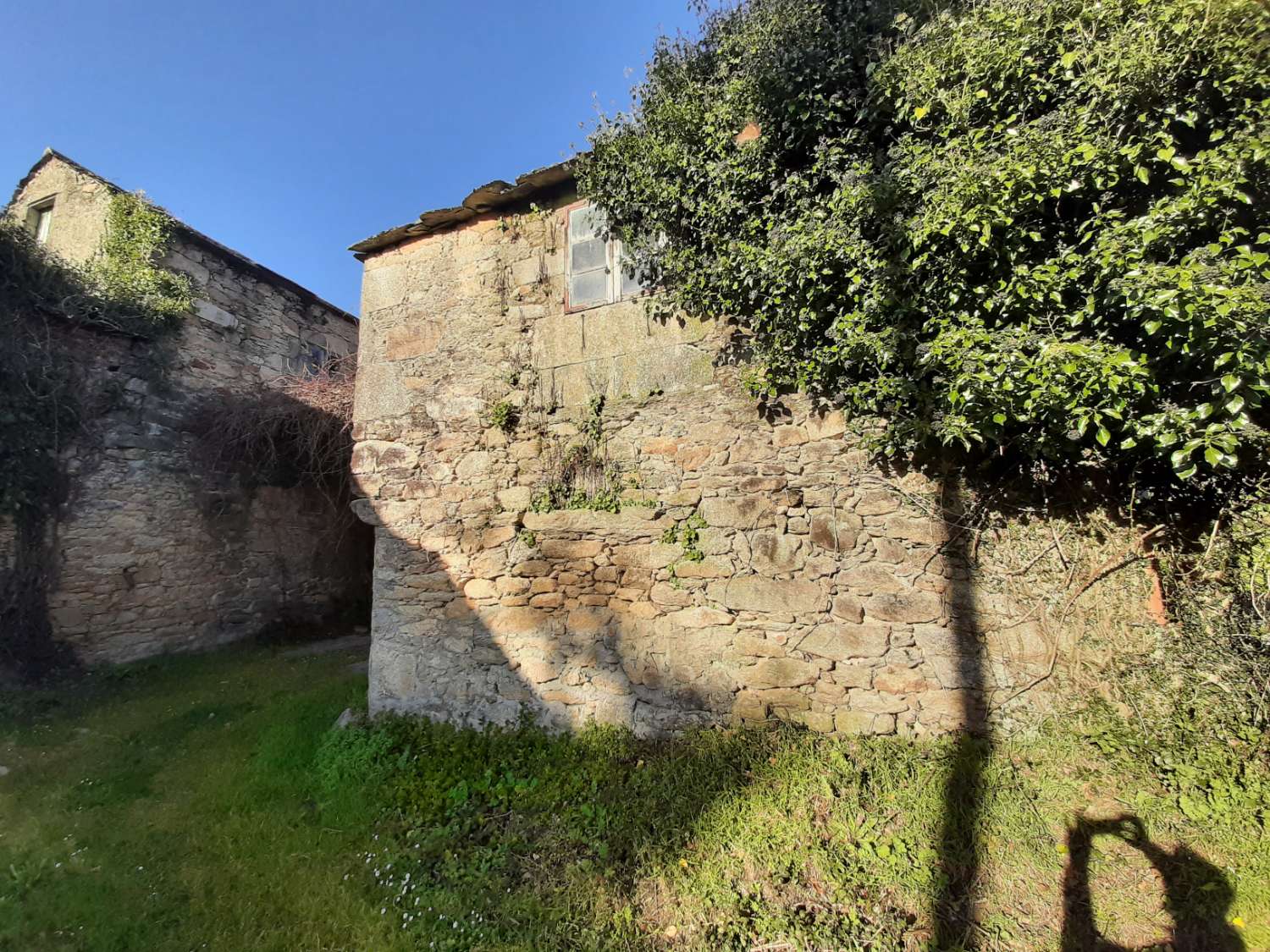 Country house to restore.