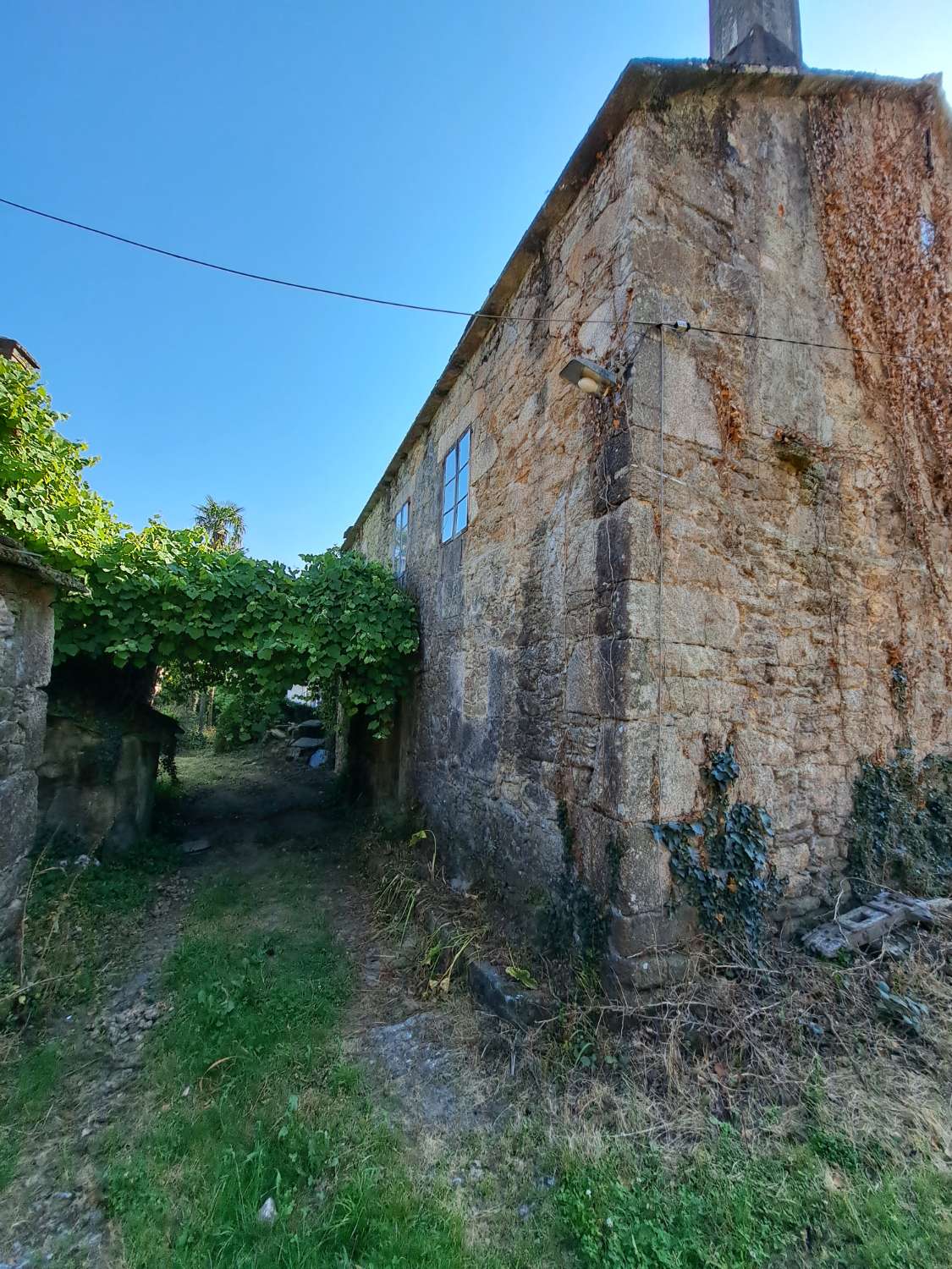 Country house to restore.