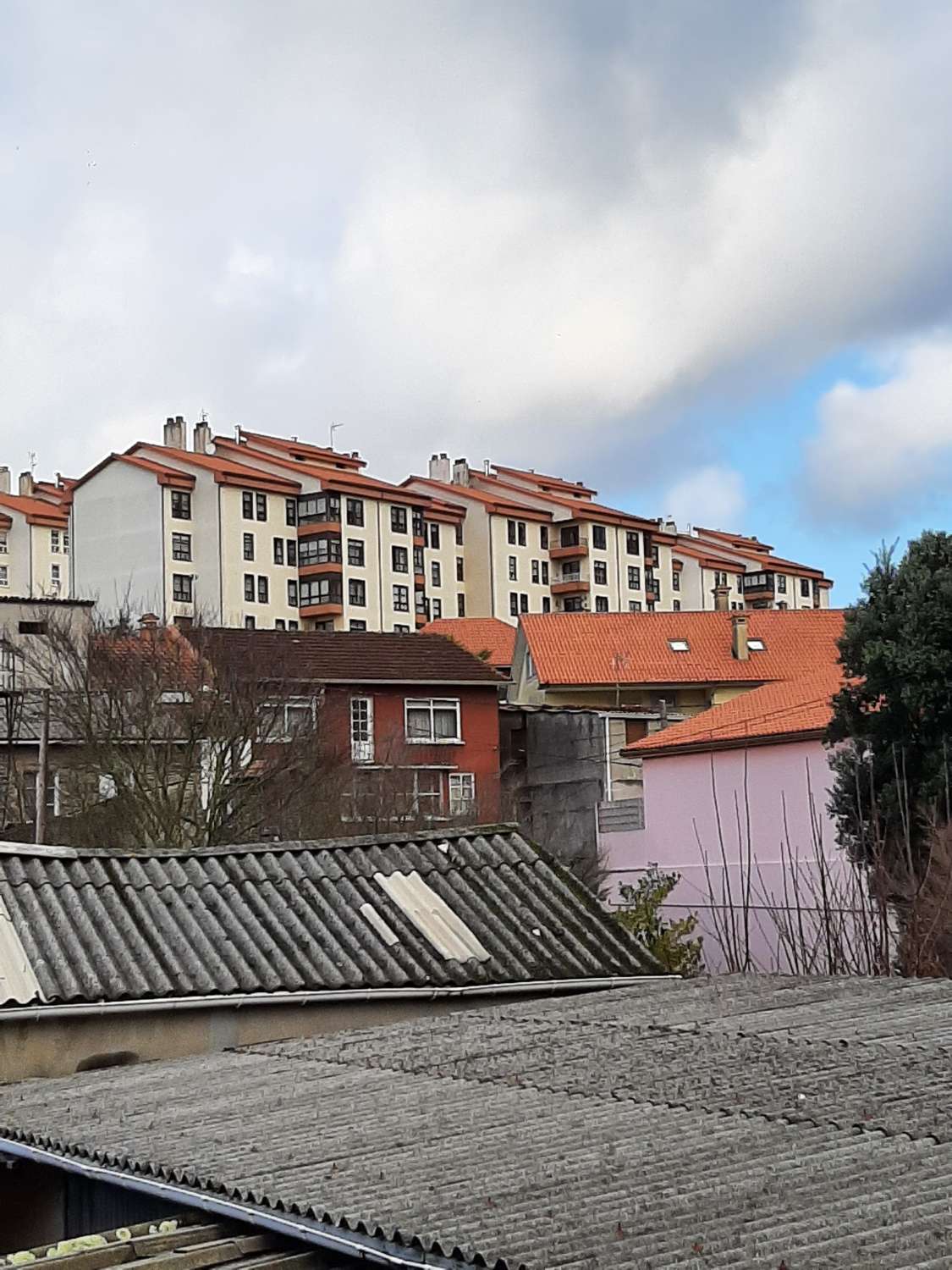 Es ven casa, per reformar, a Vilar, Pontedeume.