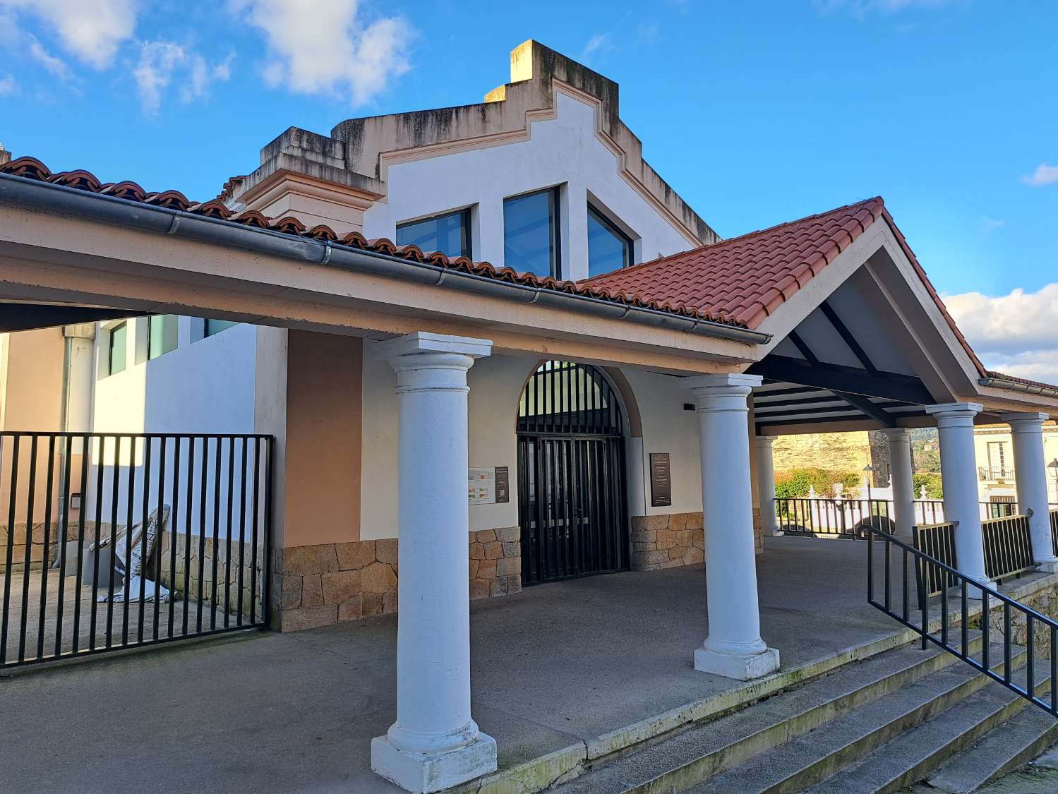 Fristående hus till salu i Pontedeume centrum.