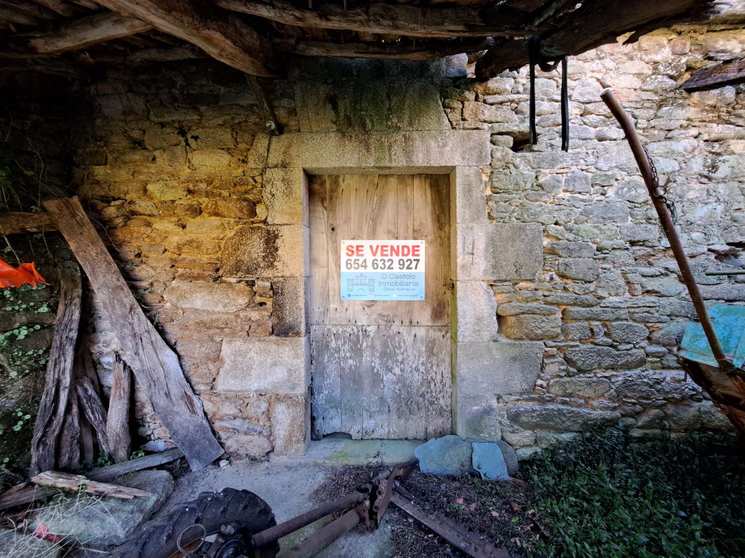 On baisse le prix ! Maison à réformer à Vilarmaior.