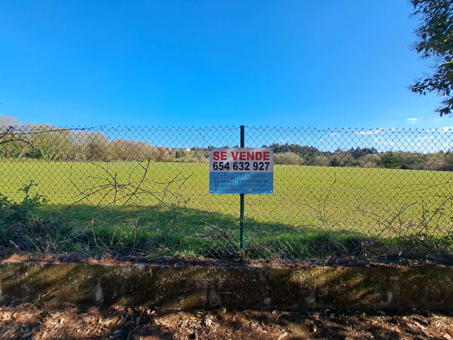 Building Site salgai in Miño