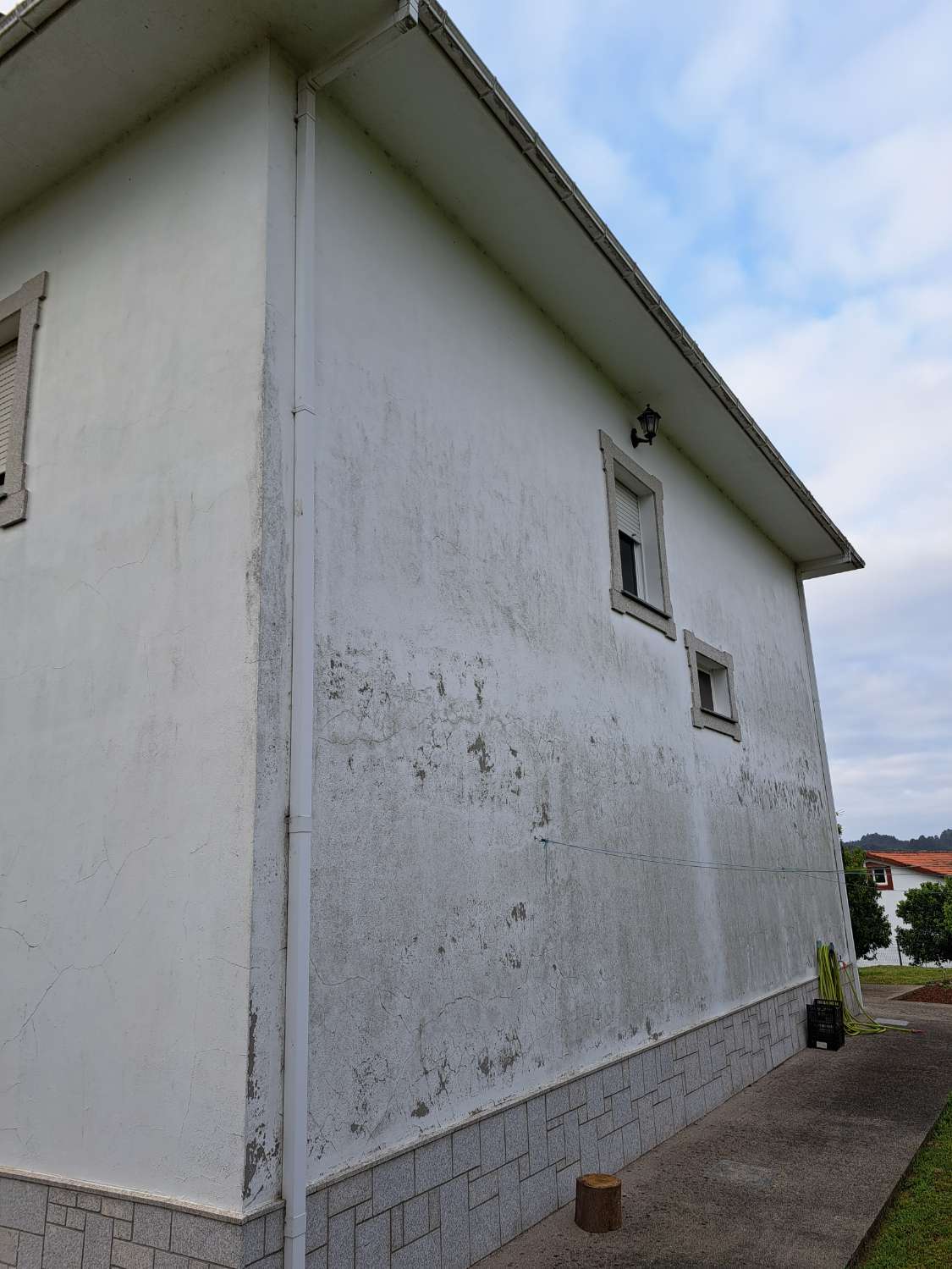 Huis met stedelijk perceel van 7.700 m2.