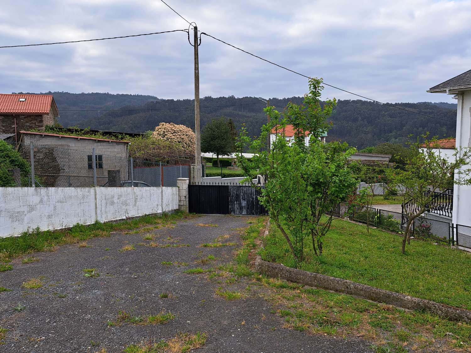 House with urban property of 7,700 m.