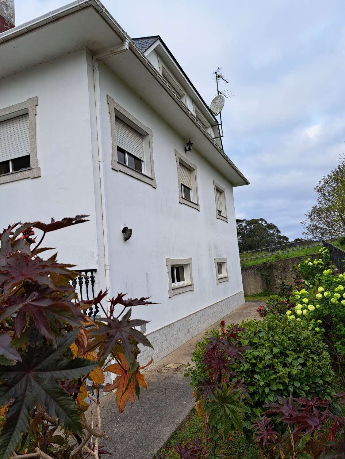 Maison avec propriété urbaine de 7 700 m.