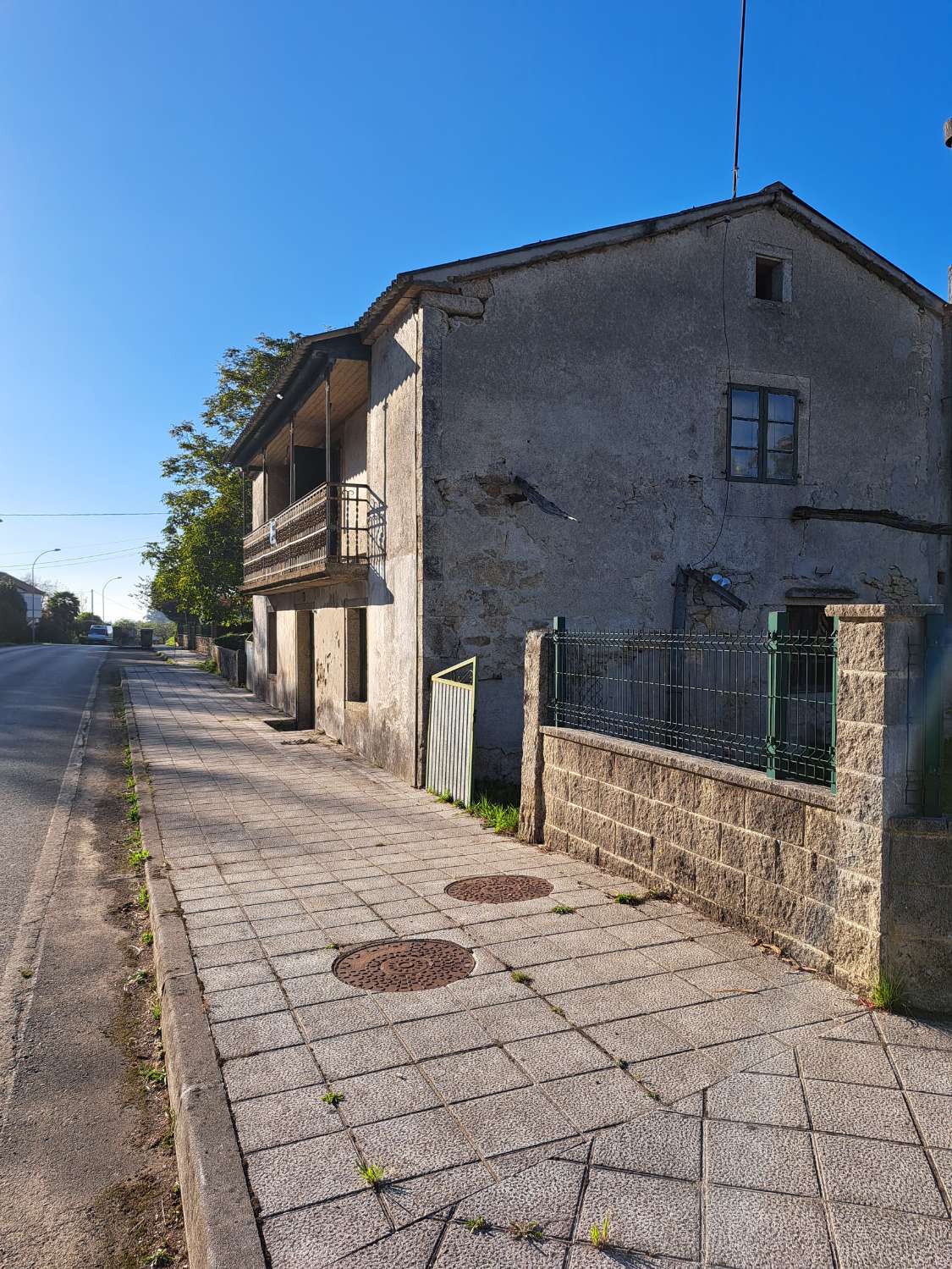 Maison à restaurer à Areas, Paderne.