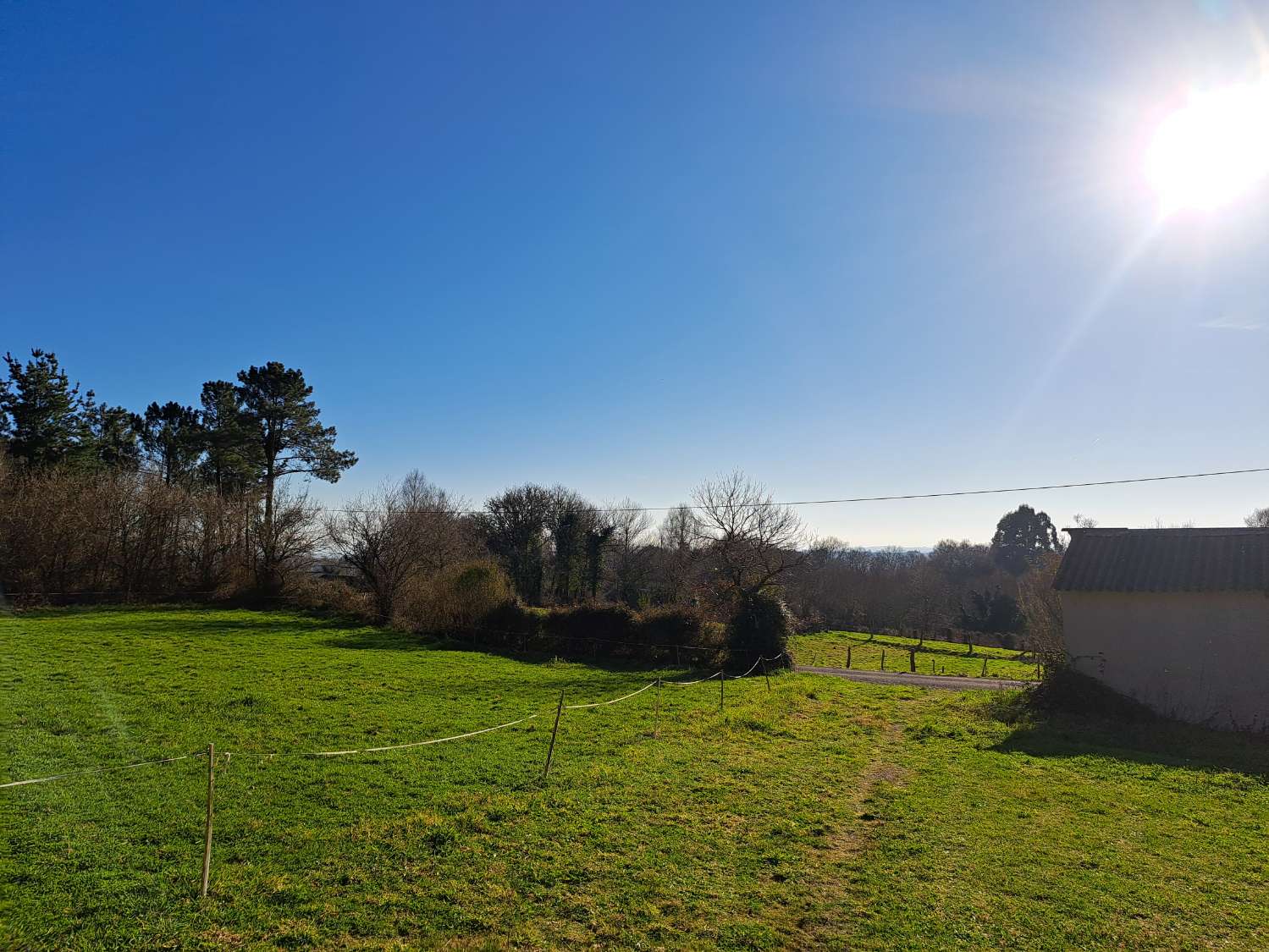 Wij verkopen huis en grond in Corbelle, Vilalba.