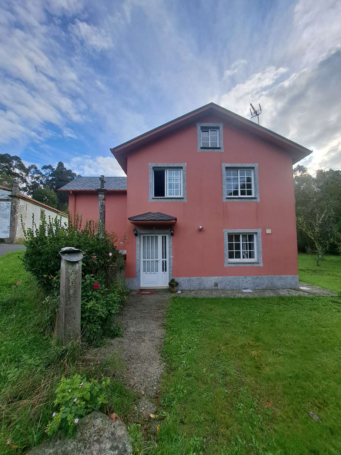 Vendemos casa de campo, en Monfero.