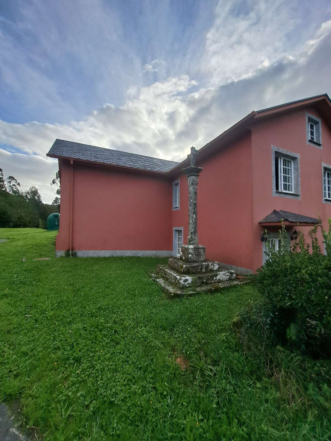 Vendemos casa de campo, en Monfero.