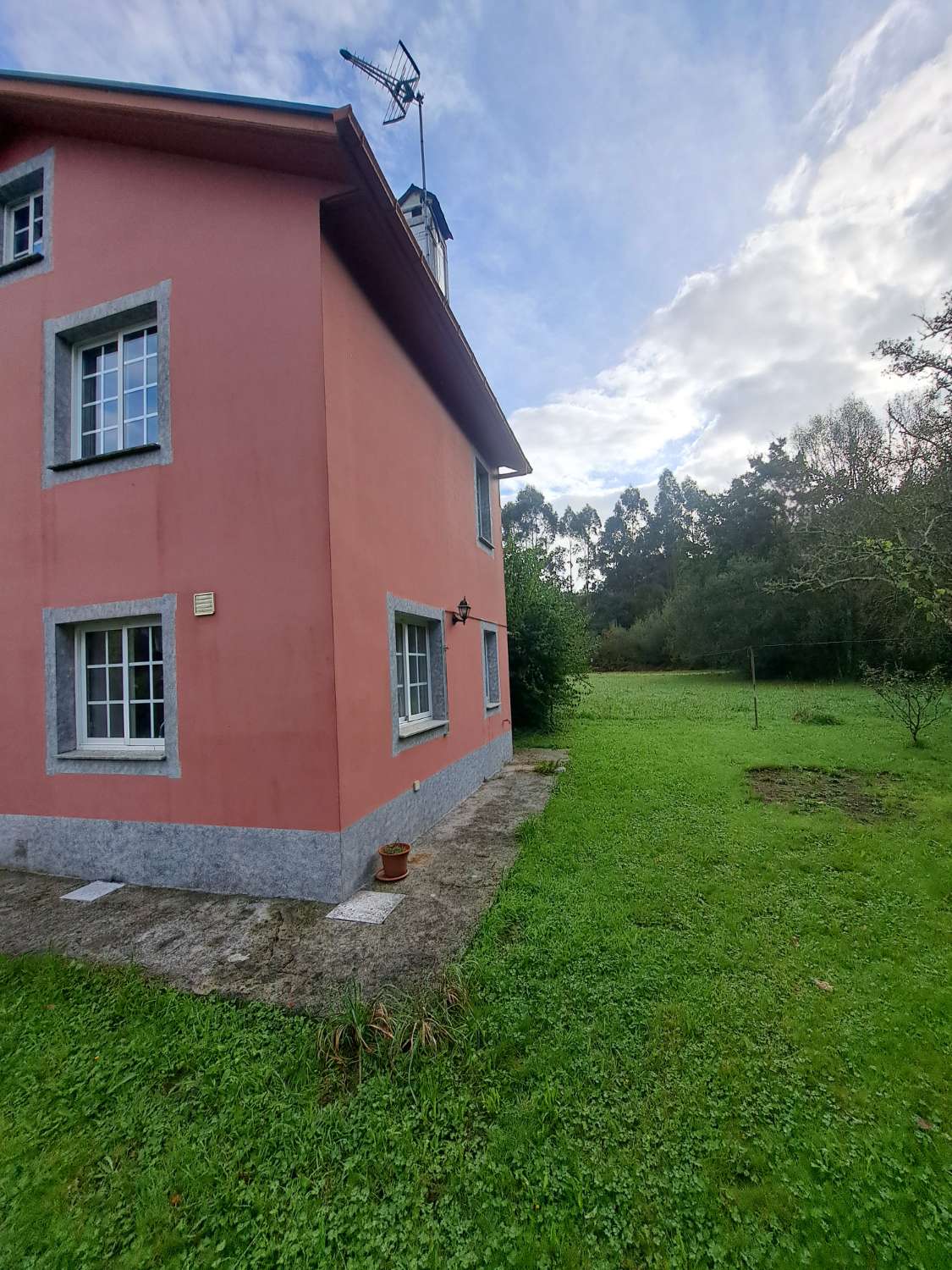 Vendemos casa de campo, en Monfero.