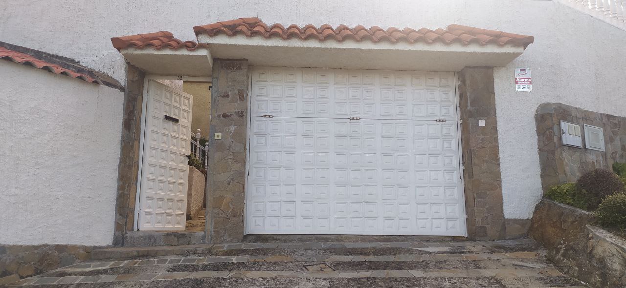 Vendemos chalet con espectaculares vistas en Barrañán, Arteixo.